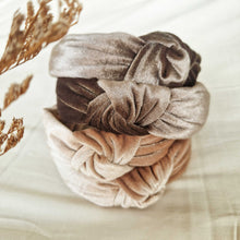 Afbeelding in Gallery-weergave laden, Diadeem Velours nude roze