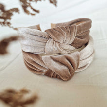 Afbeelding in Gallery-weergave laden, Diadeem Velours nude roze