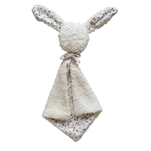 Afbeelding in Gallery-weergave laden, Mahila Market Bunny knuffel