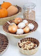 Afbeelding in Gallery-weergave laden, Fruitschaal (bananenschors)