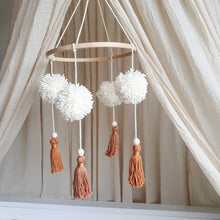 Afbeelding in Gallery-weergave laden, Mobiel Pompom