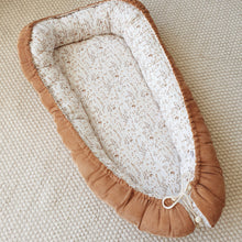 Afbeelding in Gallery-weergave laden, Mahila Market babynestje