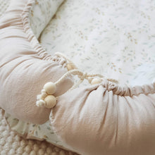 Afbeelding in Gallery-weergave laden, Mahila Market babynest