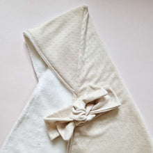 Afbeelding in Gallery-weergave laden, Mahila Market pointelle omslagdoek