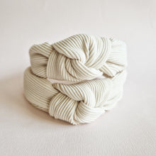 Afbeelding in Gallery-weergave laden, Mahila Market diadeem