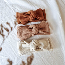 Afbeelding in Gallery-weergave laden, Mahila Market haarband