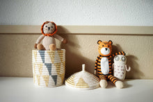 Afbeelding in Gallery-weergave laden, Mahila Market knuffeldier