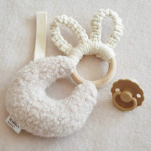 Afbeelding in Gallery-weergave laden, Maan speendoekje boucle (Beige/Olive)