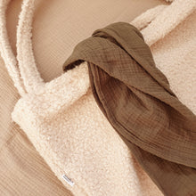 Afbeelding in Gallery-weergave laden, Mahila Market mombag