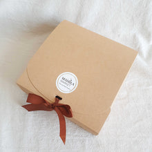 Afbeelding in Gallery-weergave laden, Meisje newborn giftset Wilgentak (Brievenbus)