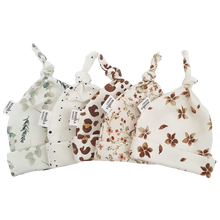 Afbeelding in Gallery-weergave laden, Mahila Market newborn mutsje