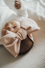 Afbeelding in Gallery-weergave laden, Mahila Market oversized headband