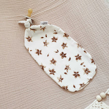 Afbeelding in Gallery-weergave laden, Newborn mutsje Flower natural