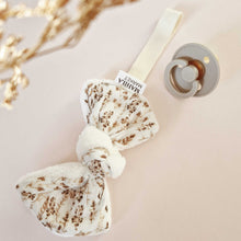 Afbeelding in Gallery-weergave laden, Mahila Market speendoekje