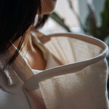 Afbeelding in Gallery-weergave laden, Mahila Market voedingsdoek