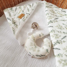 Afbeelding in Gallery-weergave laden, Maan speendoekje Eucalyptus