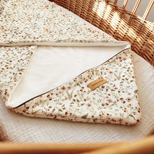 Afbeelding in Gallery-weergave laden, Wikkeldeken Flower (Bamboe wellness fleece)