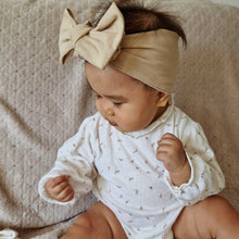 Afbeelding in Gallery-weergave laden, Mahila Market oversized haarband