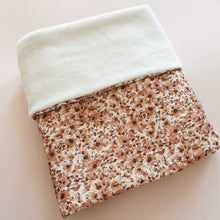 Afbeelding in Gallery-weergave laden, Mahila Market bamboe deken